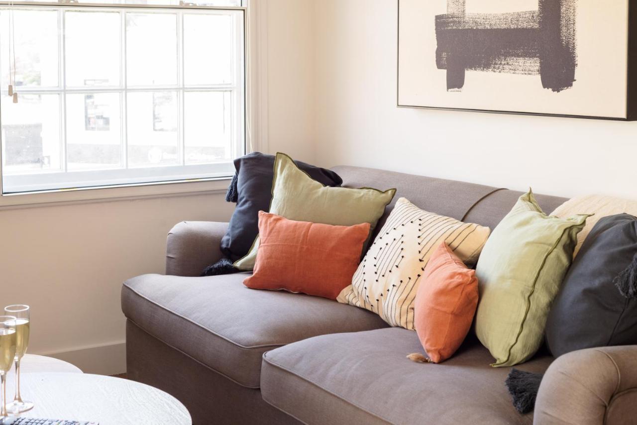 14-16 Grosvenor Street Stylish - *
