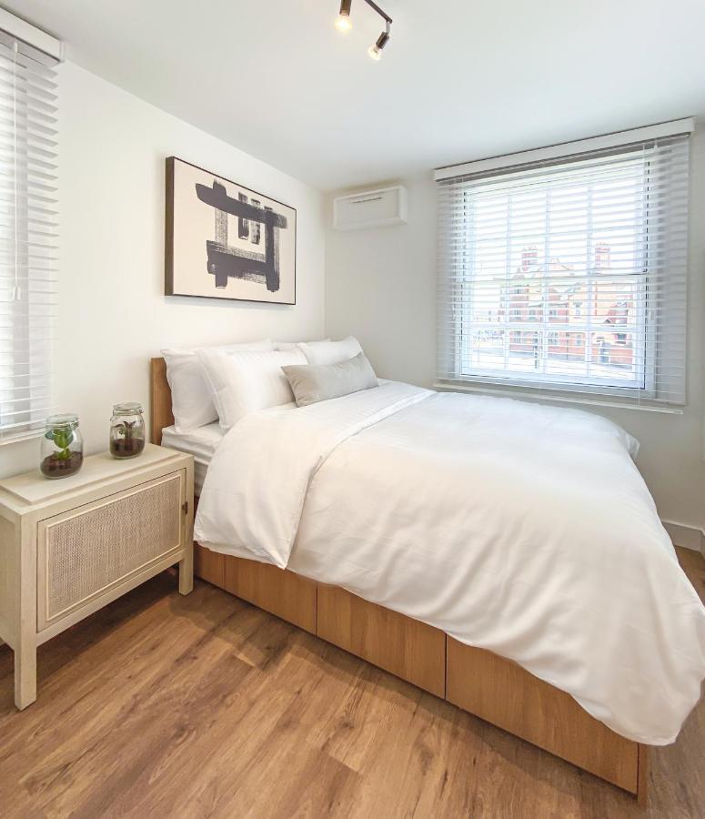 14-16 Grosvenor Street Stylish - *