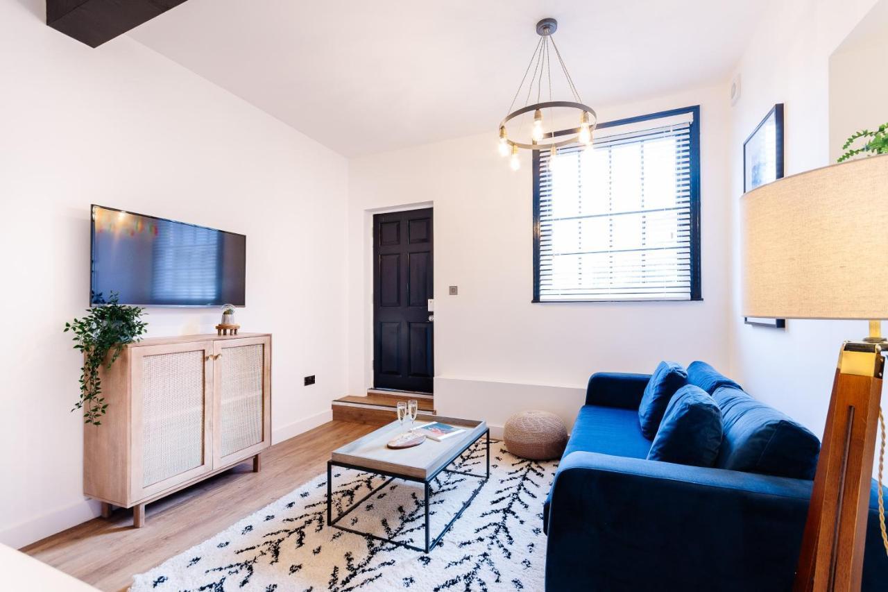 14-16 Grosvenor Street Stylish -
