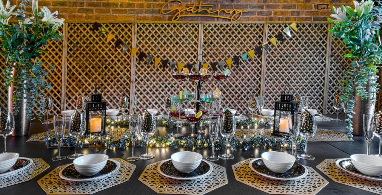 The Tudor Gathering - Events Groups - Up To 30 - Hot Tub
