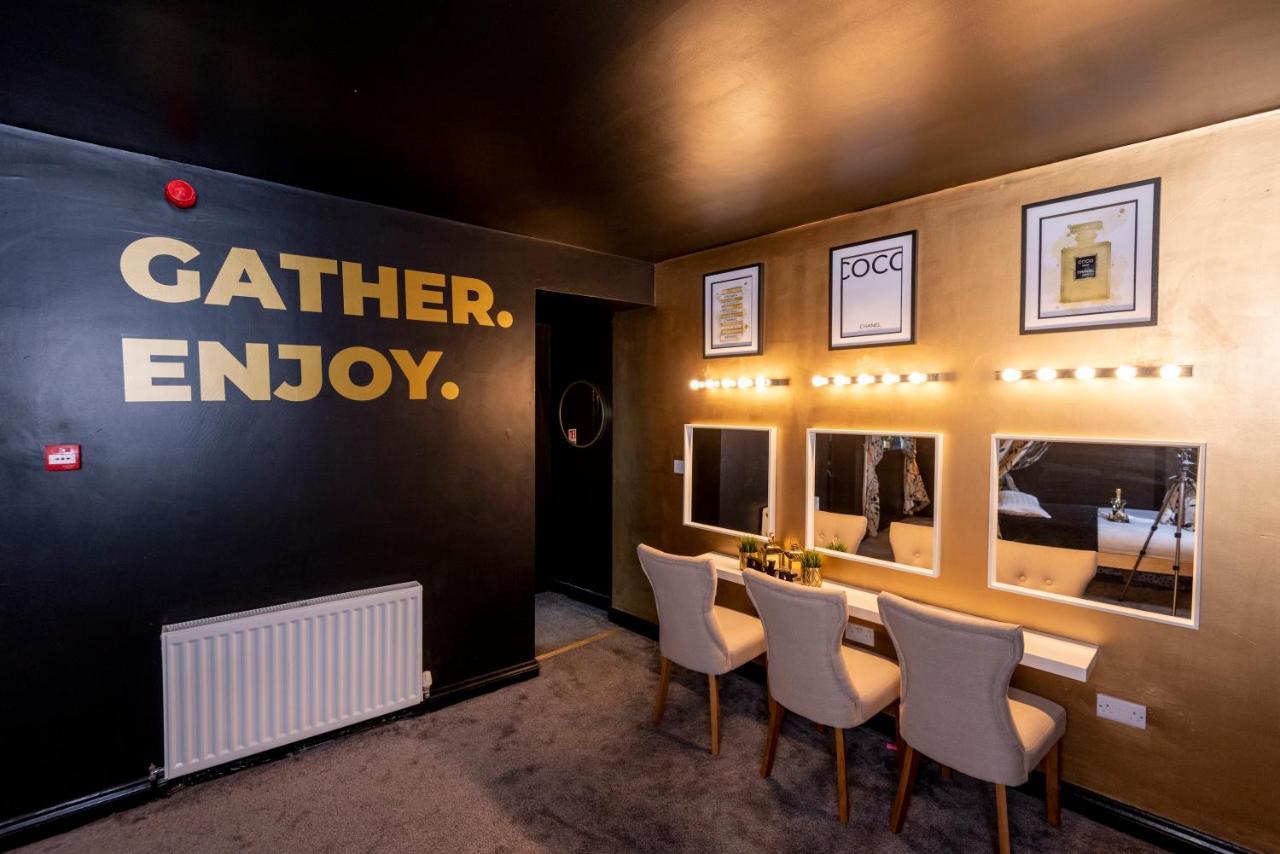 The Tudor Gathering - Events Groups - Up To 30 - Hot Tub Apartment *