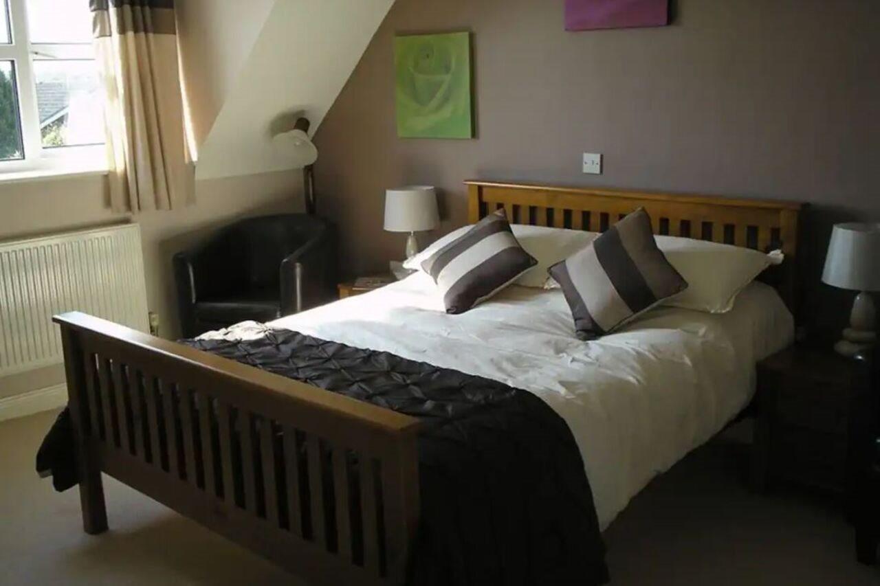 Roseville Guest house