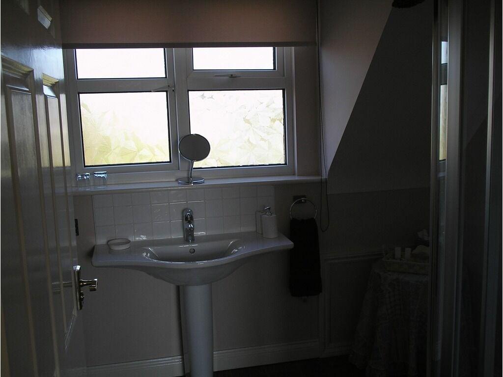 Roseville Guest house