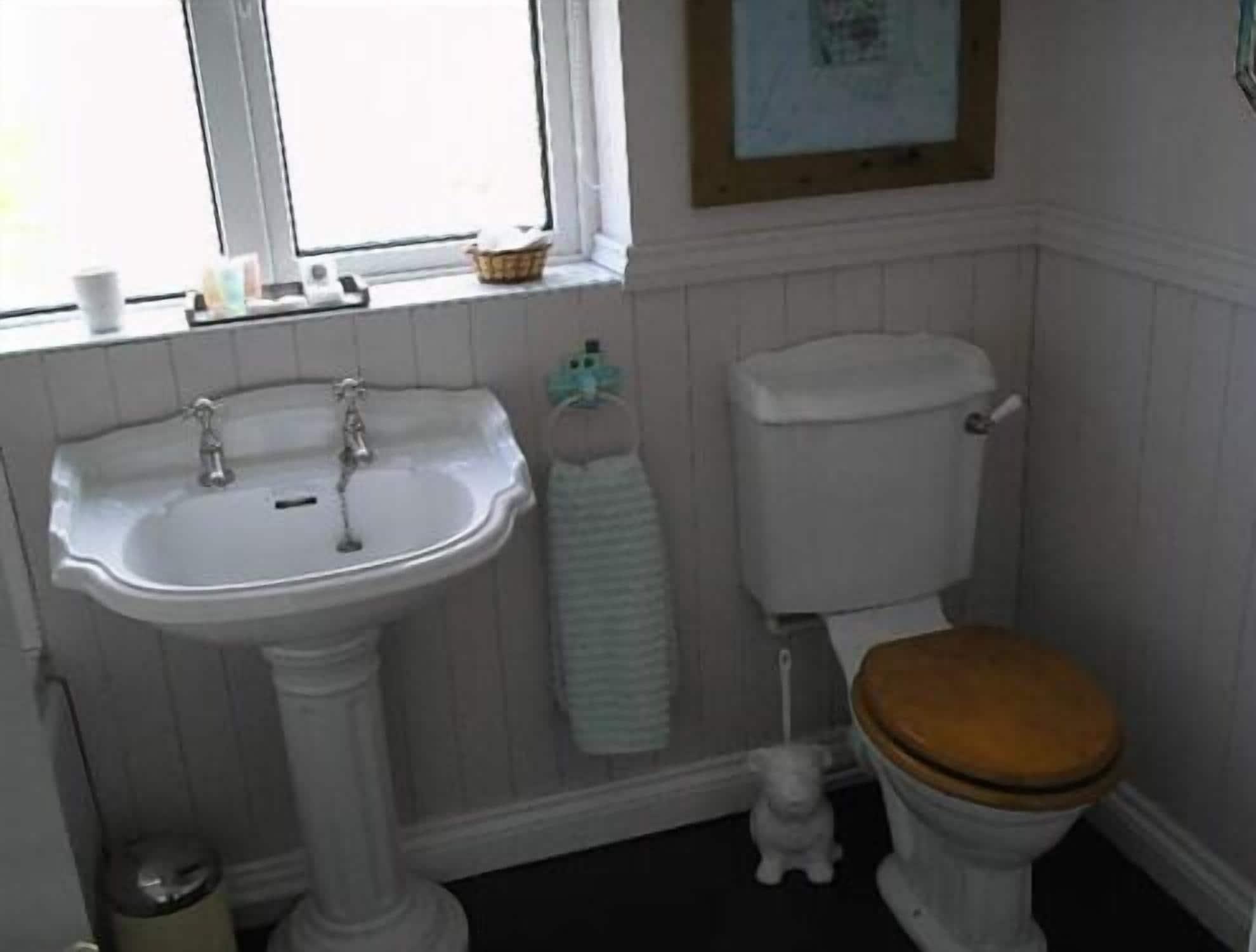 Guest house Roseville