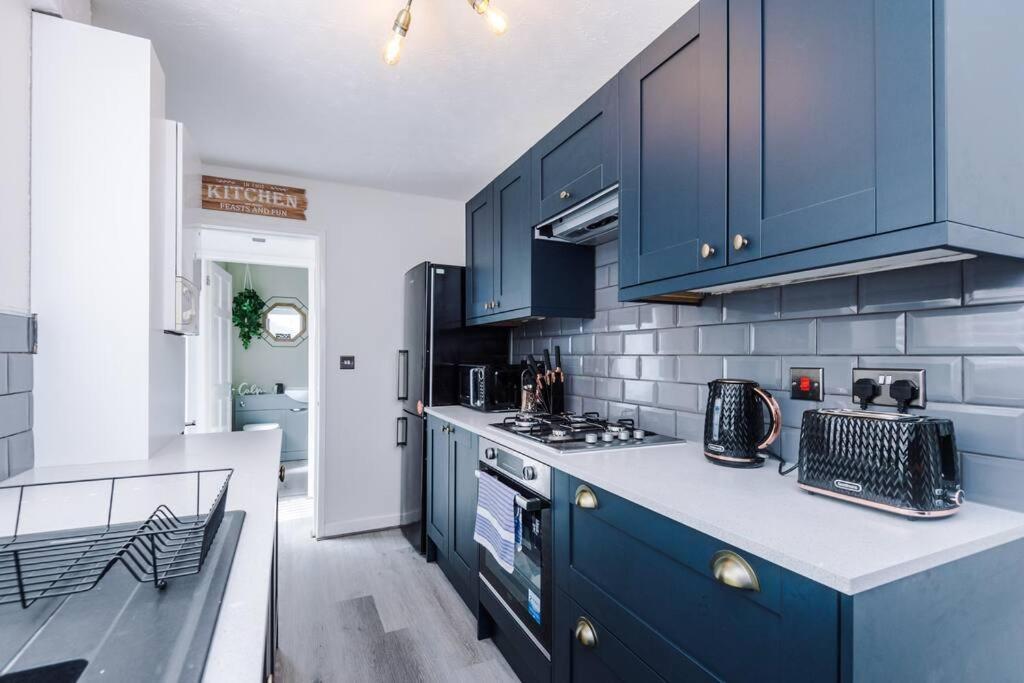 Town House Perfect For Leisure Breaks *