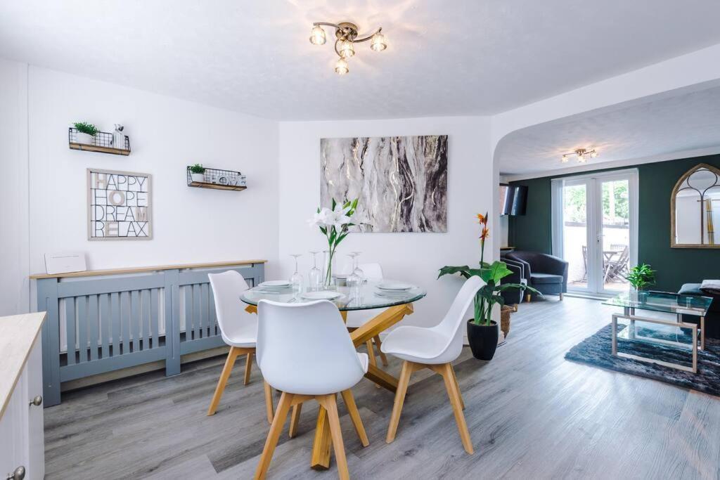 Town House Perfect For Leisure Breaks Chester