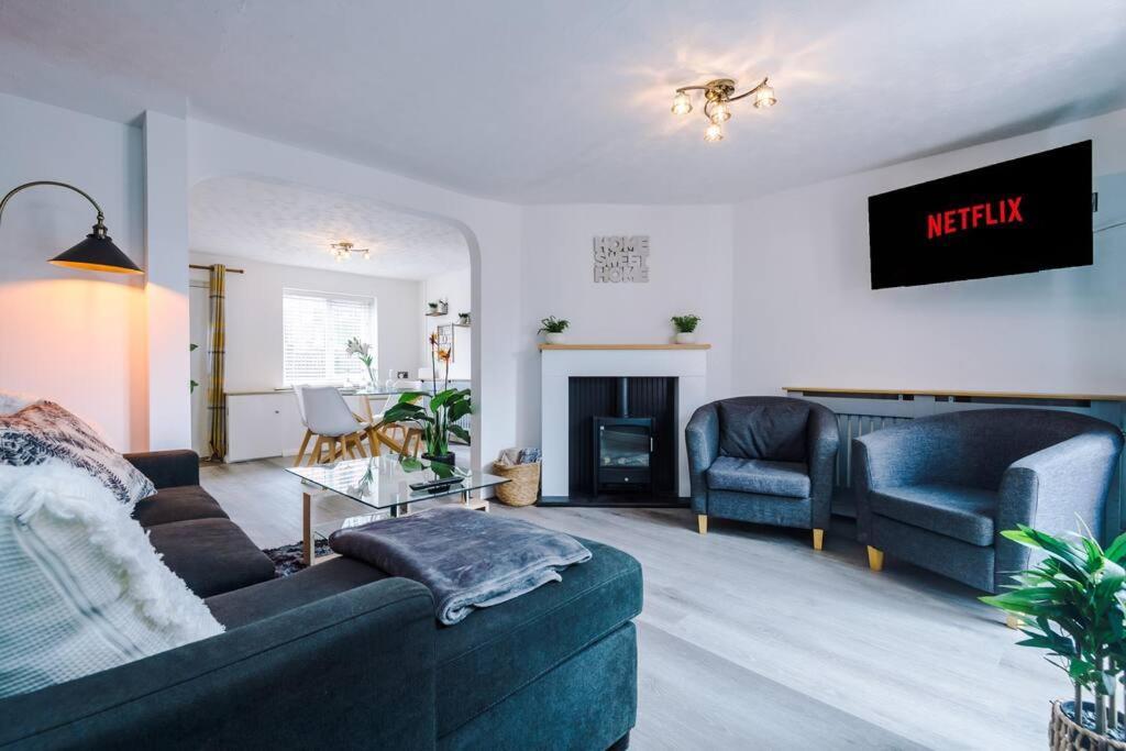 Town House Perfect For Leisure Breaks *