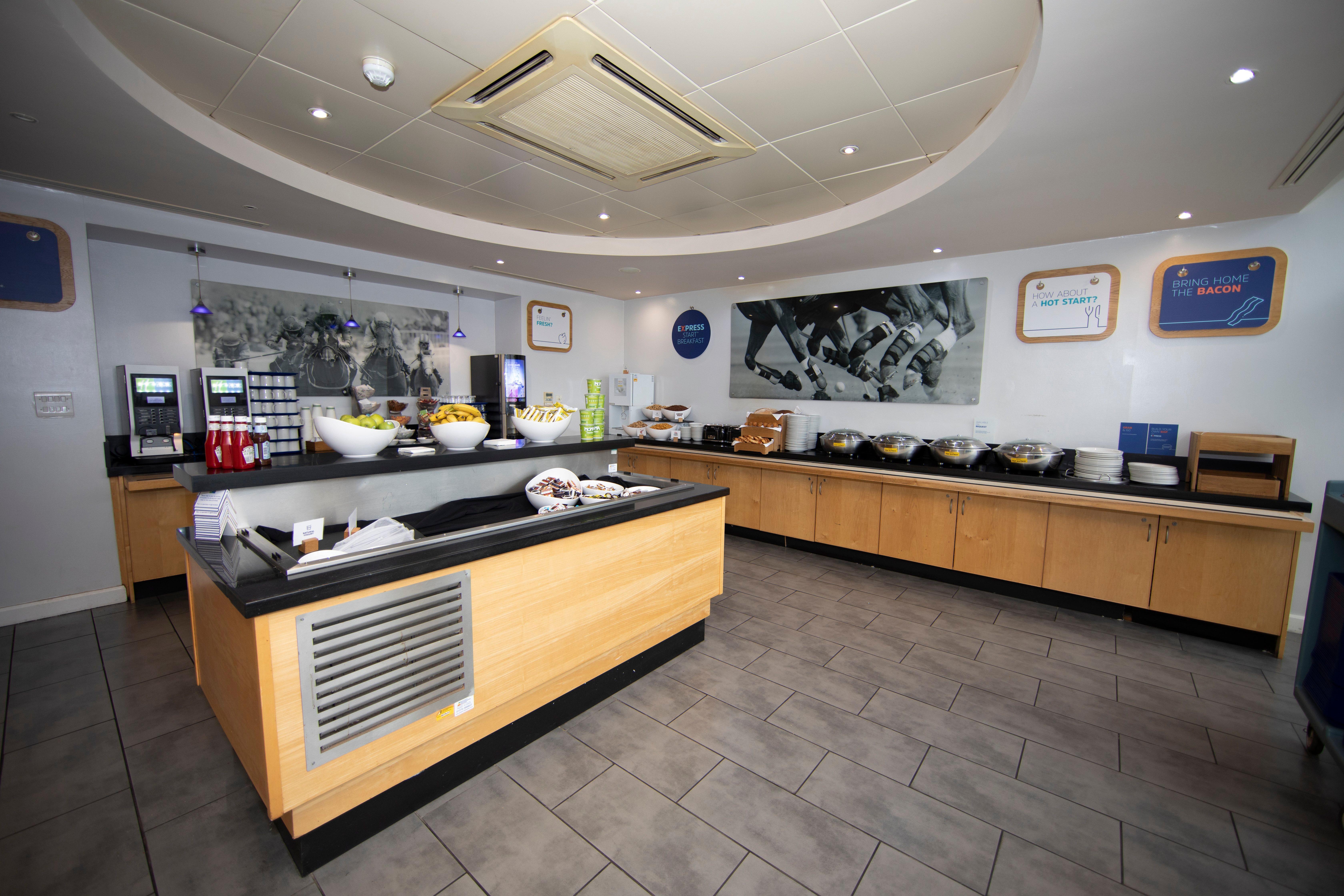 Express, Racecourse Chester