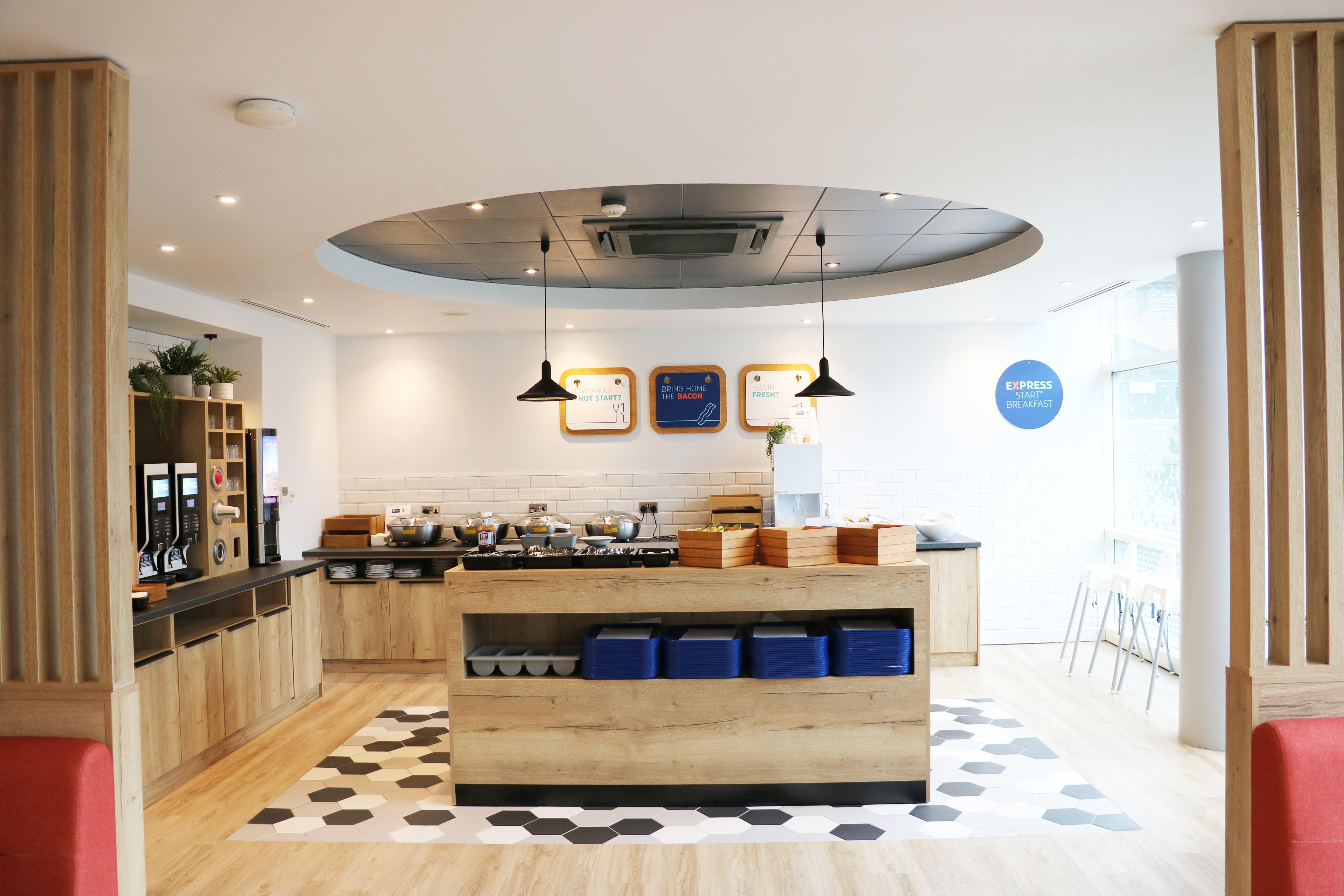 Hotel Express, Racecourse Chester