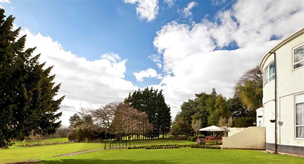 Hotel Mercure Abbots Well Chester