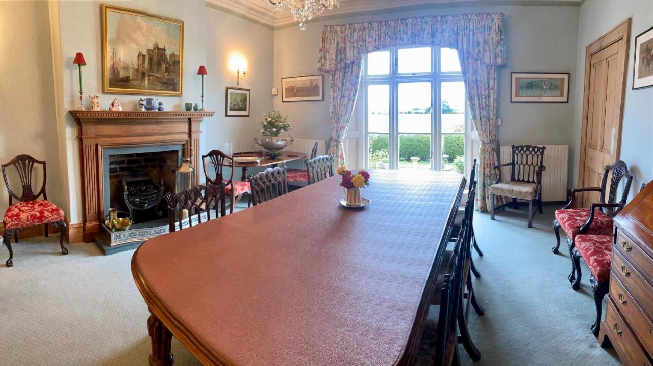 Golborne Manor Bed & Breakfast *