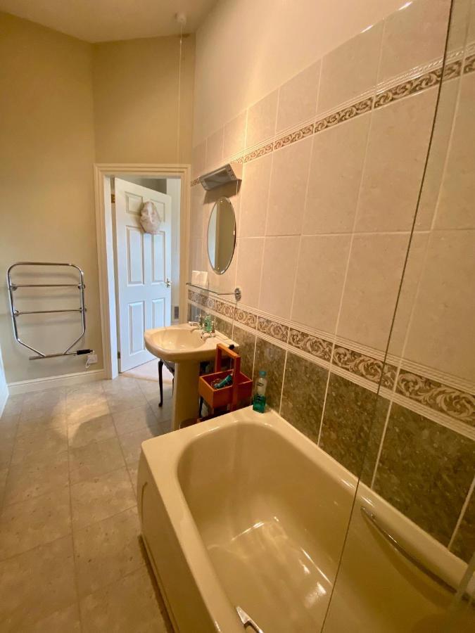 Bed & Breakfast Golborne Manor