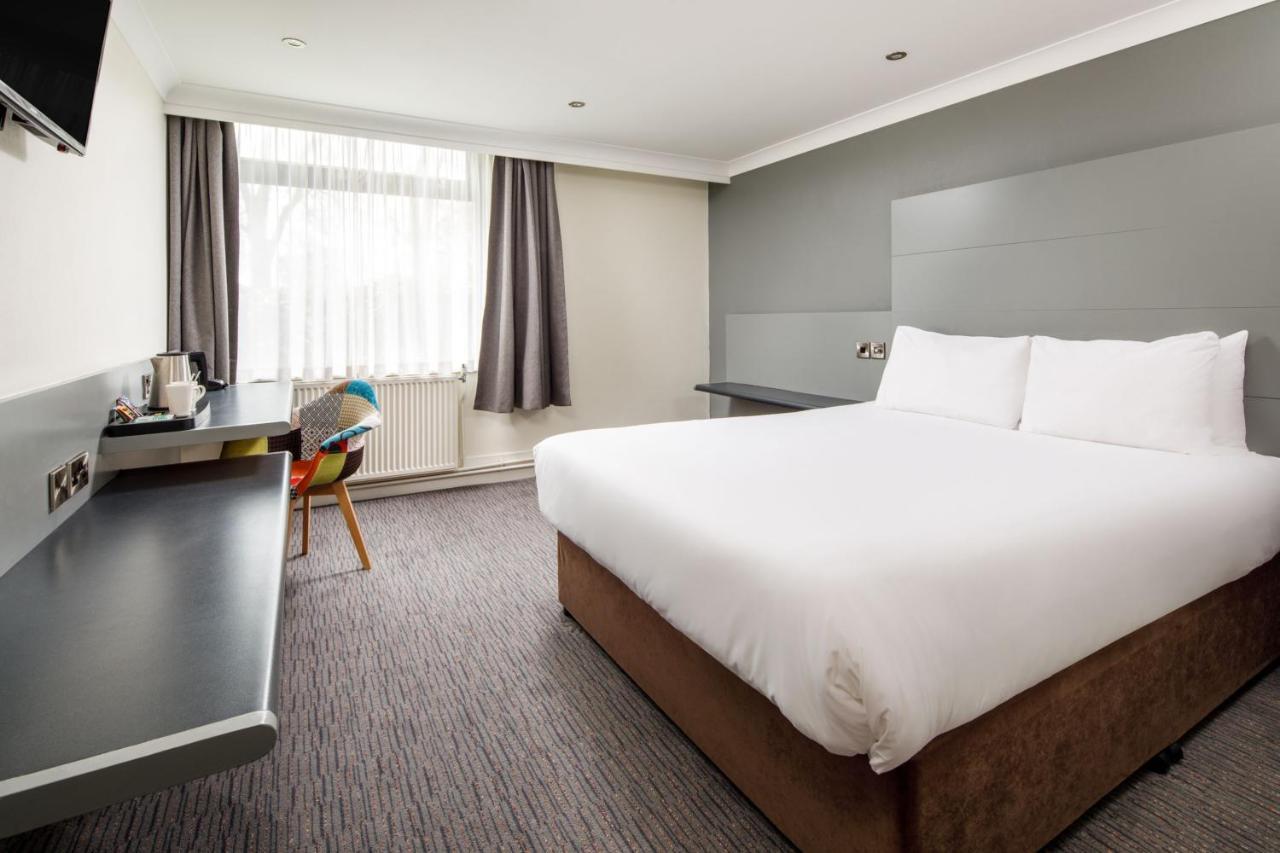Mercure Abbots Well 4* Chester