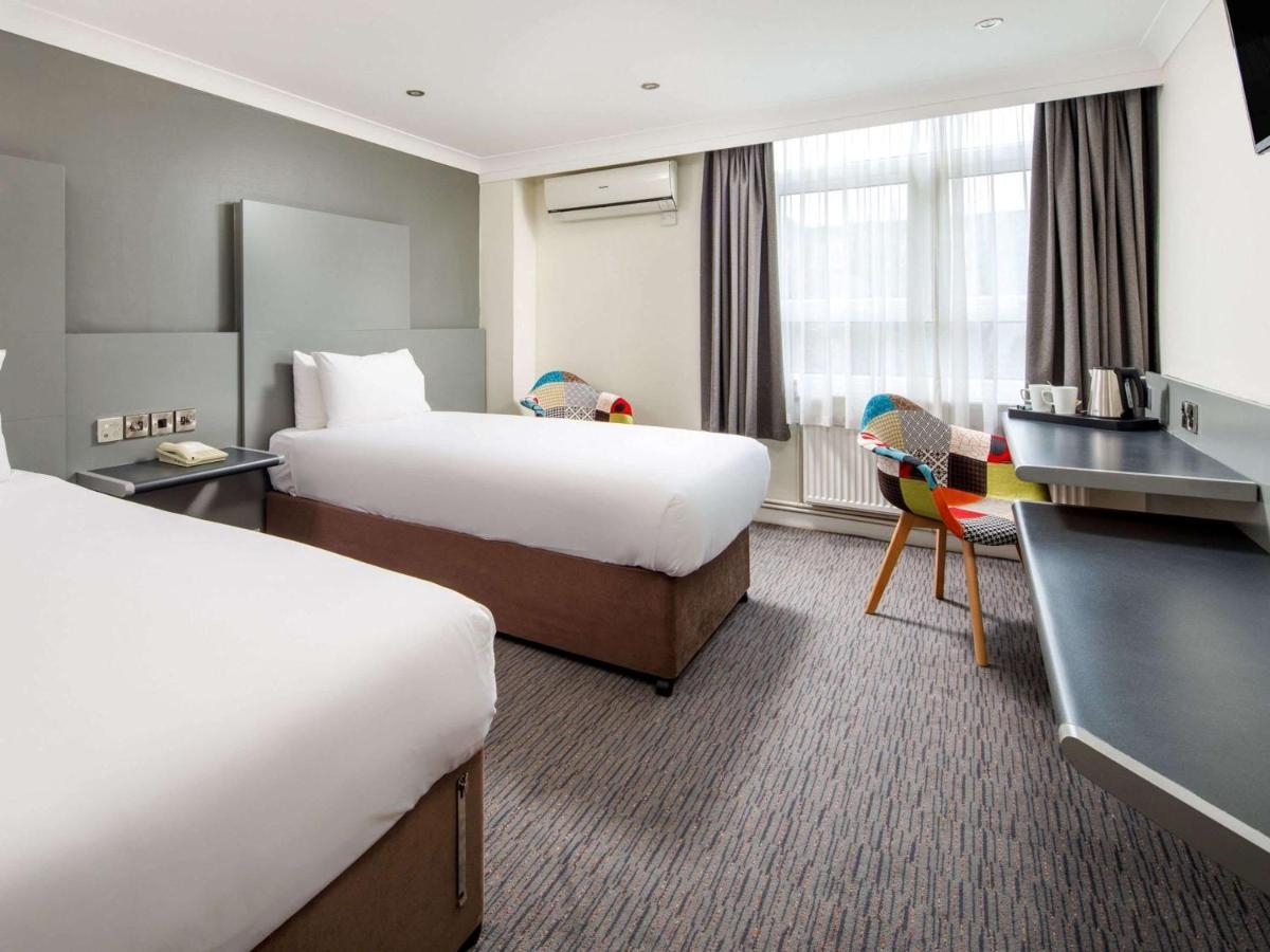 Hotel Mercure Abbots Well 4*