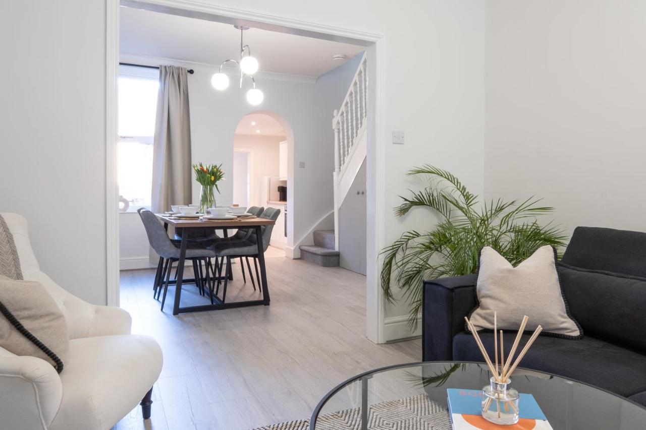 Southview - Three Bedroom House Chester