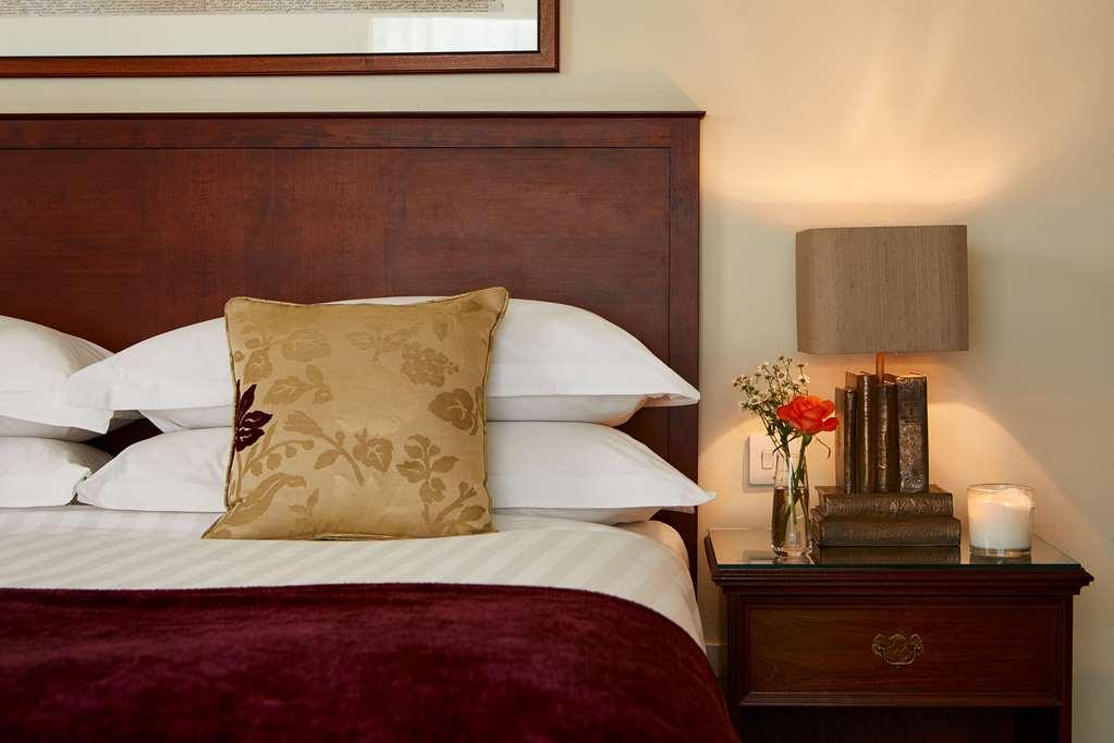 Macdonald New Blossoms 4* Chester