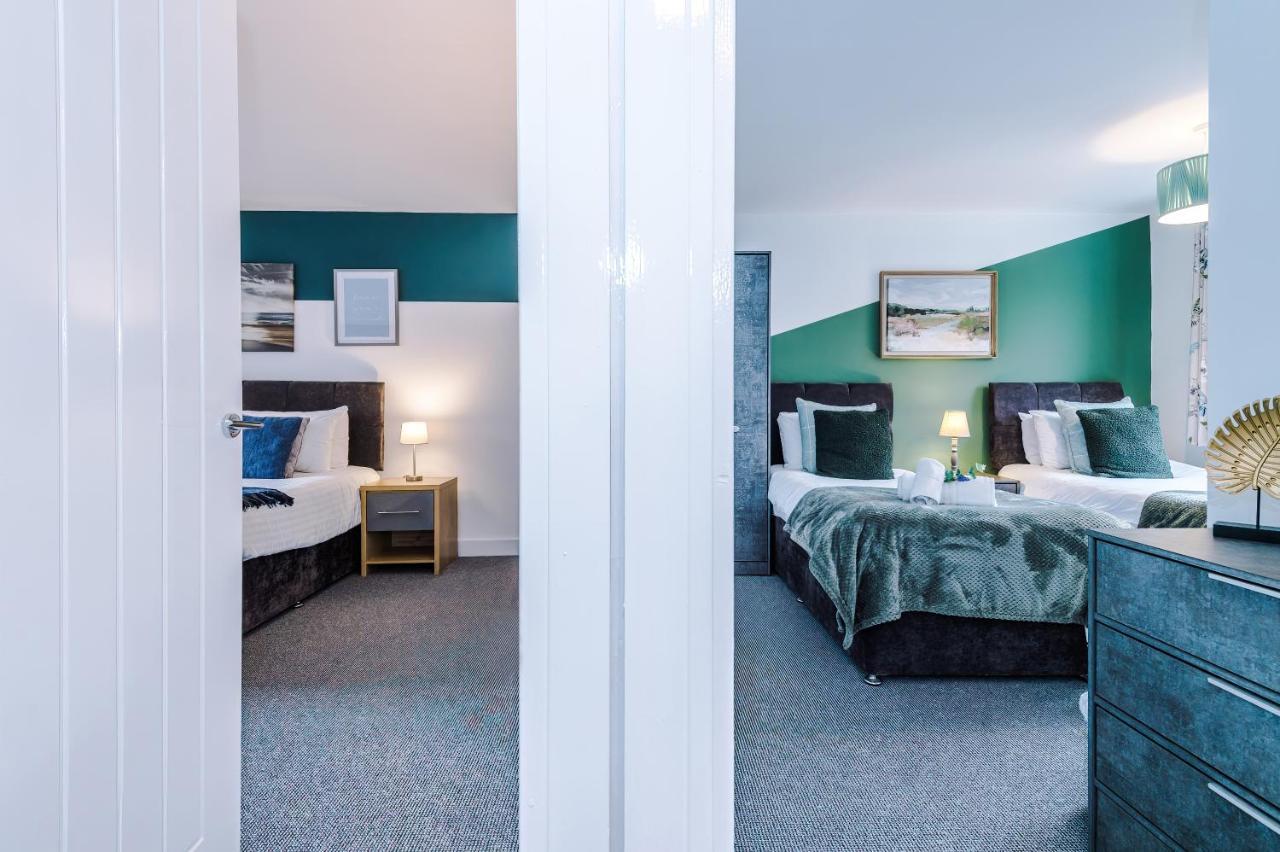 Family Haven: 3-bed House With Free Parking Holiday home