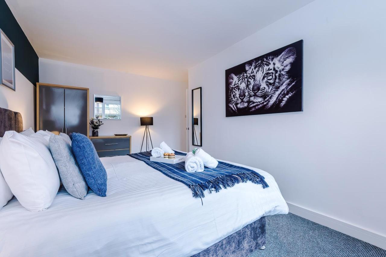 Holiday home Family Haven: 3-bed House With Free Parking Chester