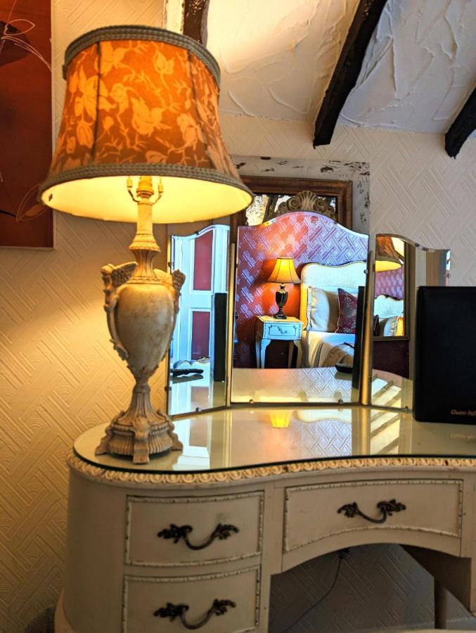 Brookside & Restaurant Hotel 3*
