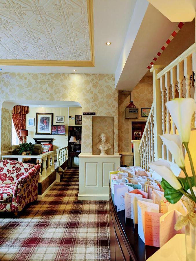 Brookside & Restaurant Chester