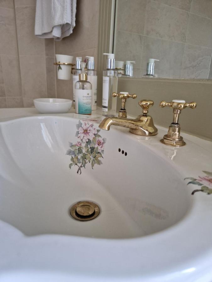 Bed & Breakfast Golborne Manor
