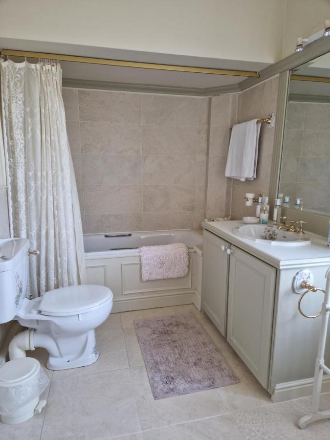 Golborne Manor * Chester