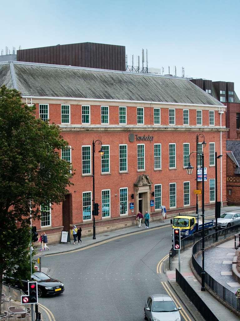 Travelodge Hotel 3*