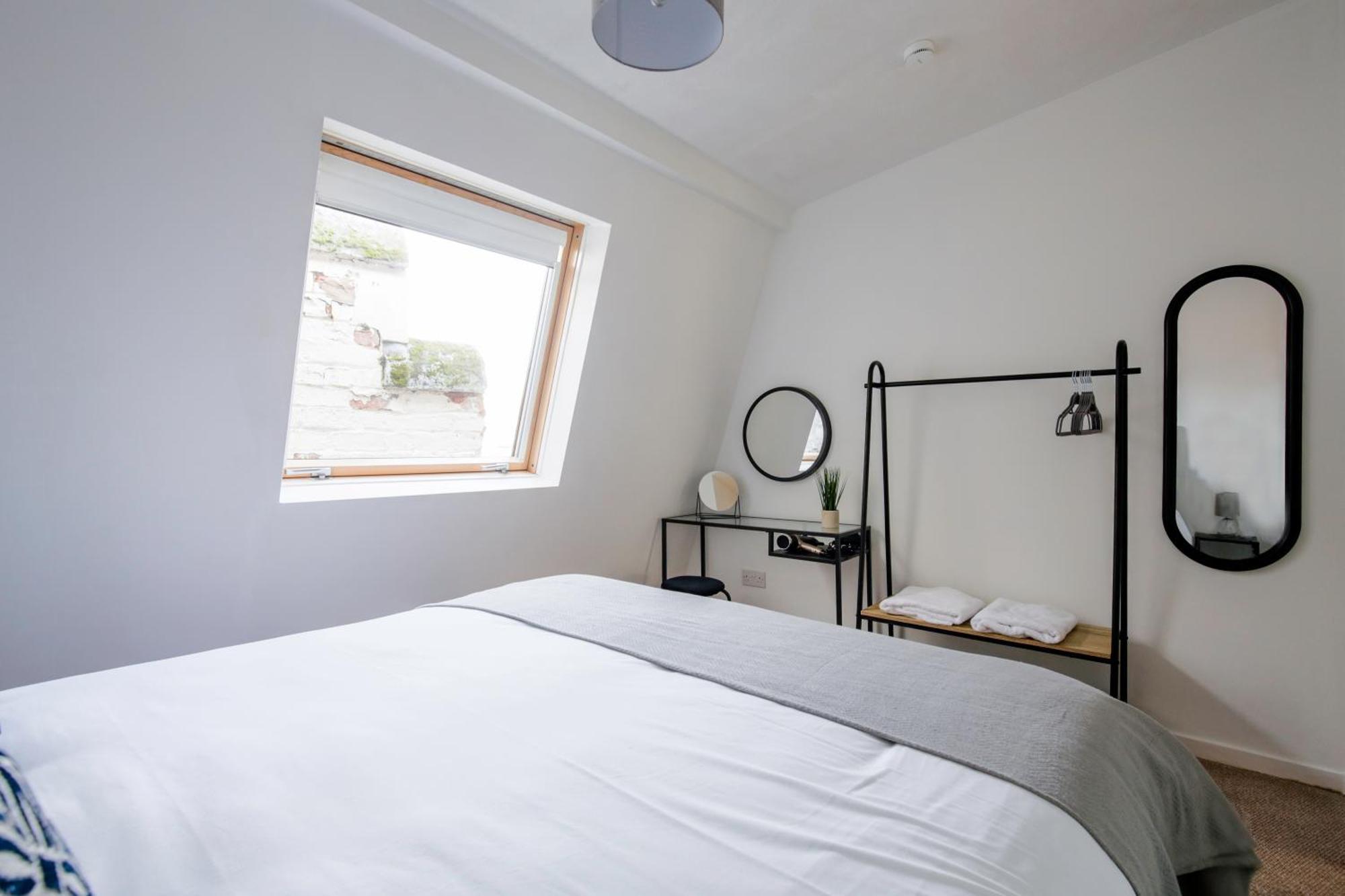 - Value With Free Parking In The Heart Of