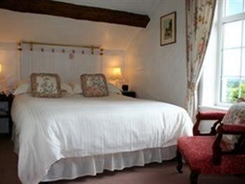 Higher Huxley Hall Hotel