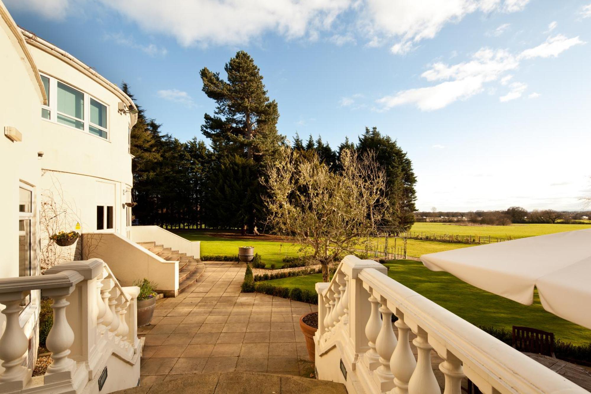 Hotel Mercure Abbots Well Chester