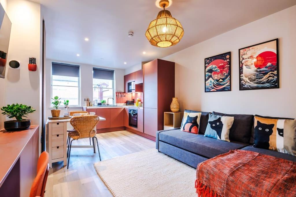 Luxury 2b Centre With Private Parking *