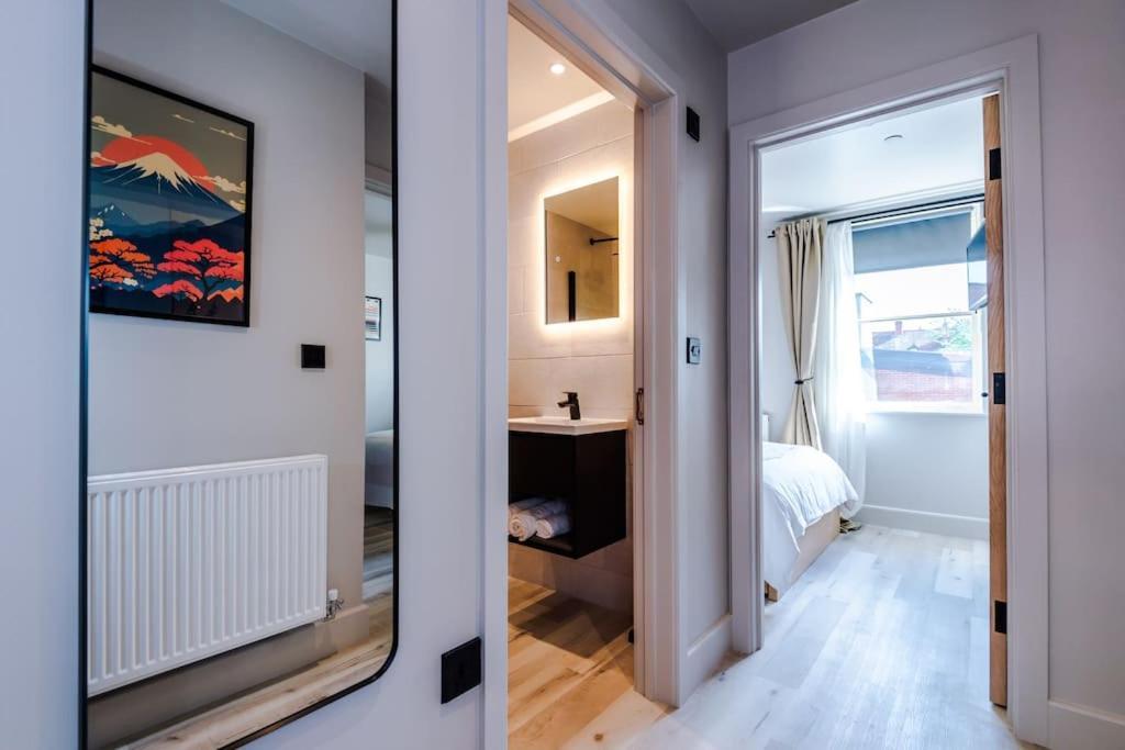 Luxury 2b Centre With Private Parking Apartment