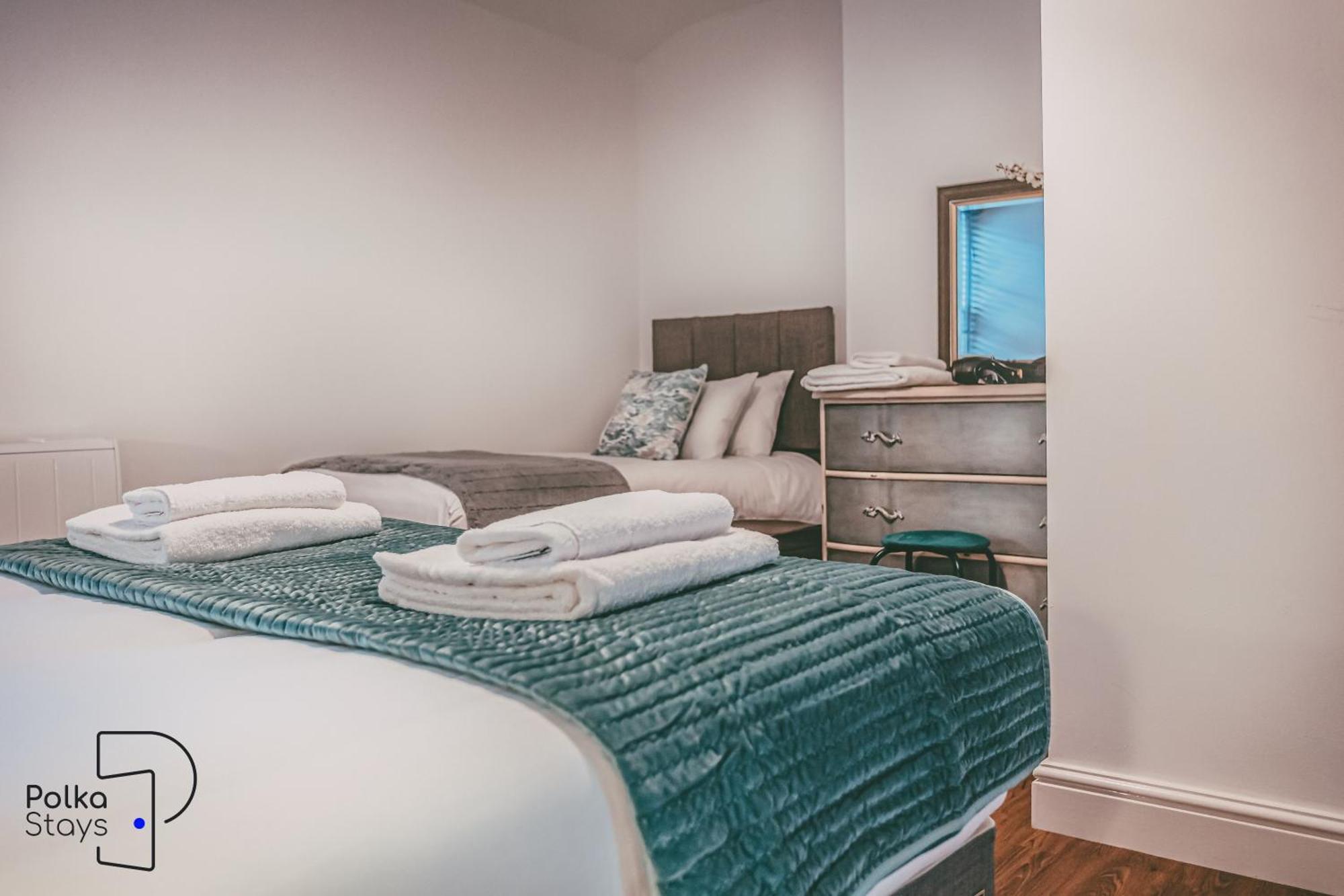 Rows At Bridge Street, Centre - Luxury By Polkastays * Chester