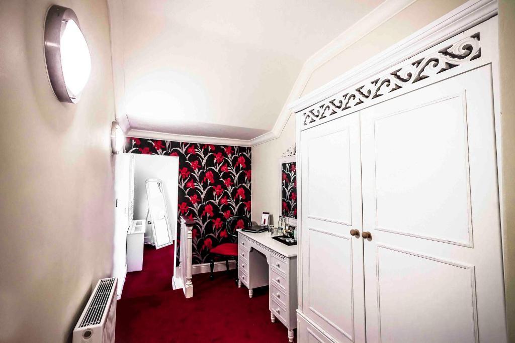 Hotel The Commercial Chester