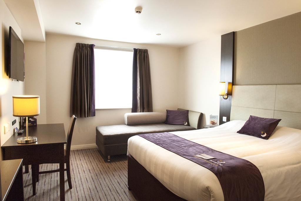 Premier - North Chester