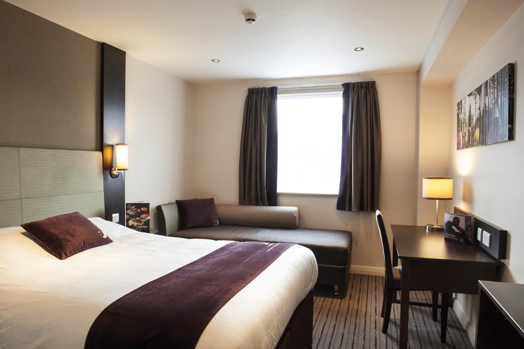 Premier - North Hotel