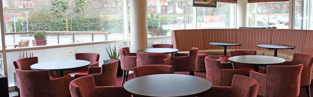 Express, Racecourse 3* Chester