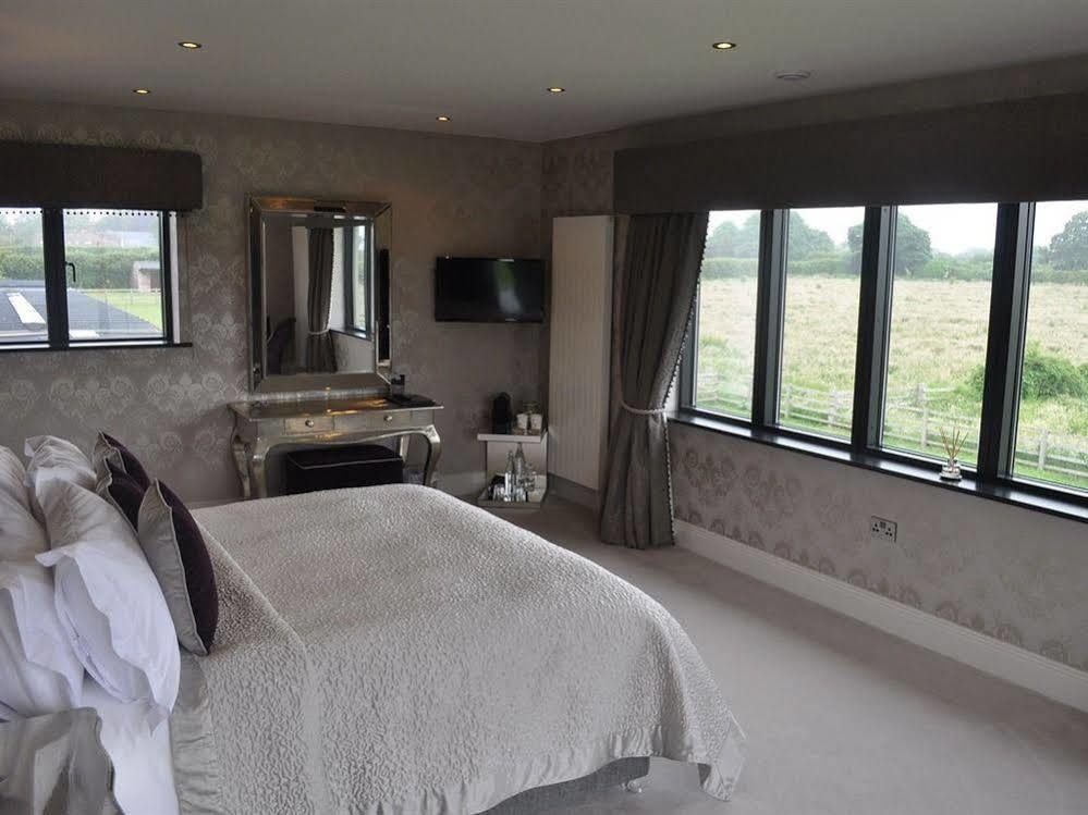 Bed & Breakfast Park Fields 4*