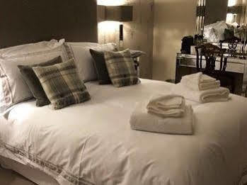 Park Fields 4* Chester