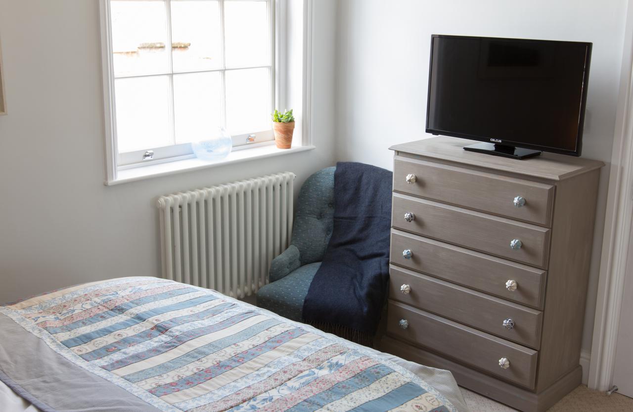 80 Watergate Street Bed & Breakfast 3*
