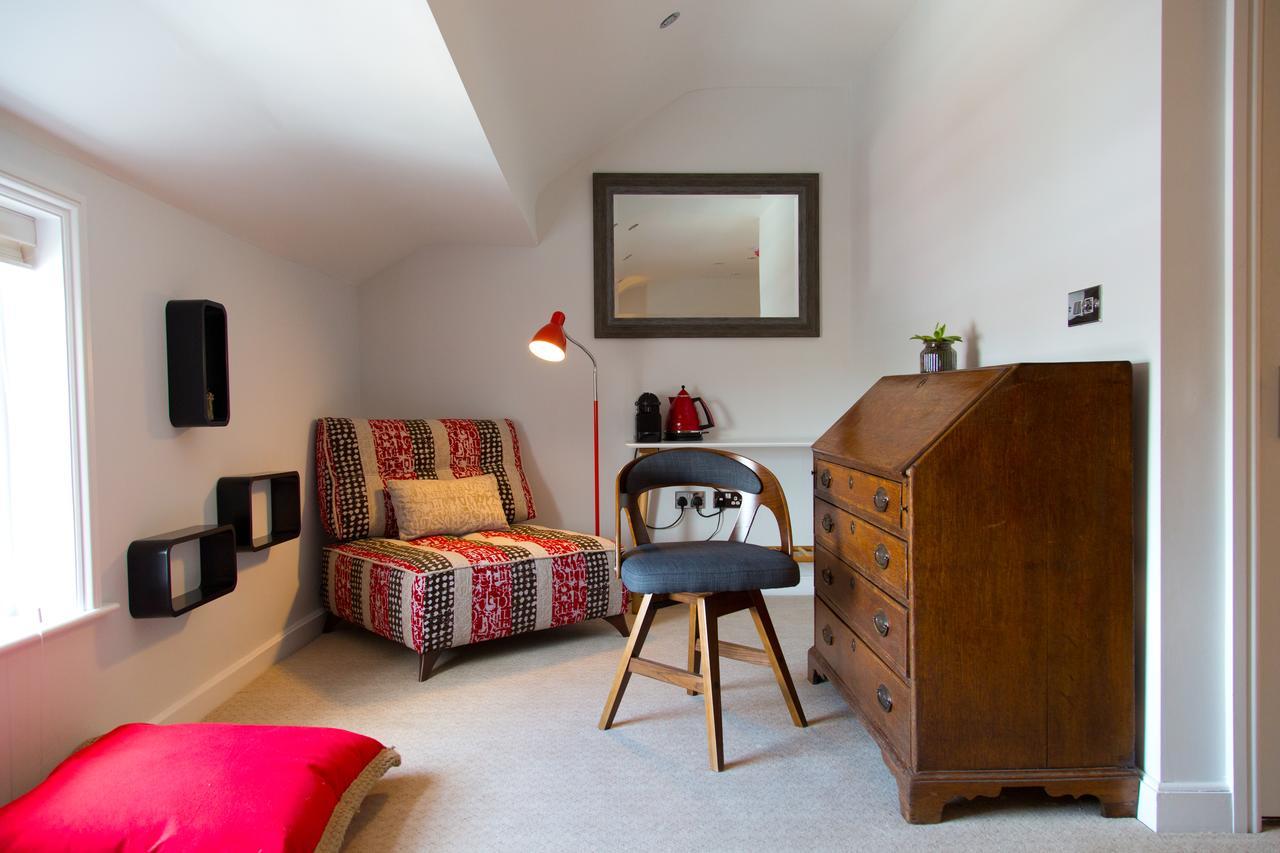 Bed & Breakfast 80 Watergate Street 3*