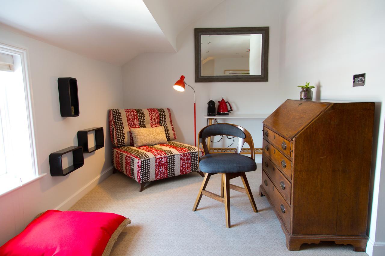 80 Watergate Street 3*