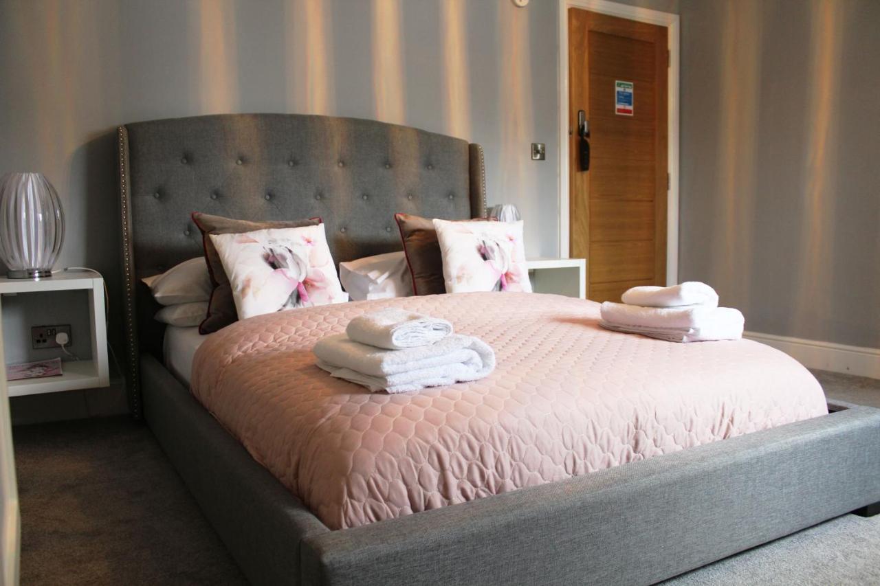 Allium By Ellis 3* Chester