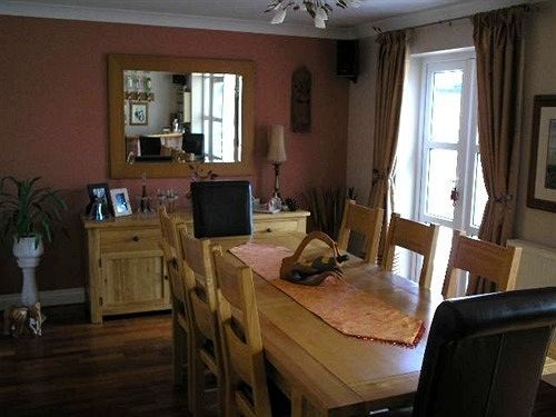 Guest house Roseville 5*