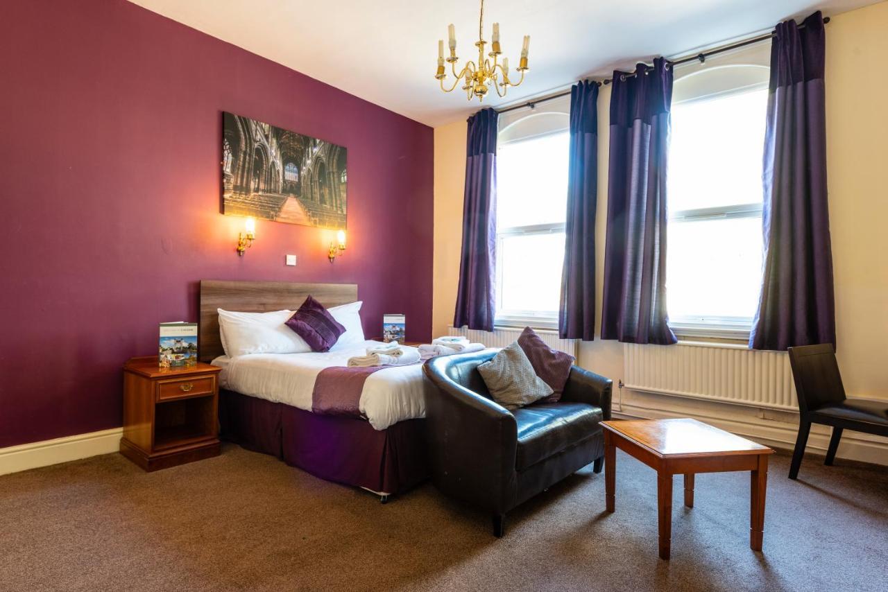 Dene Hotel 2*