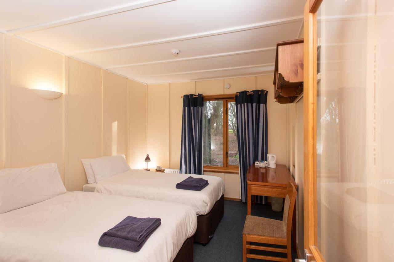 Trafford Hall Guest house 3*