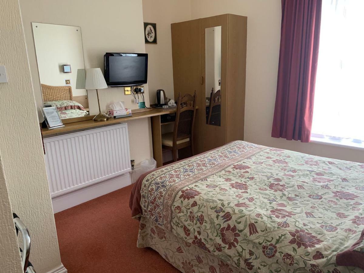 Gables Bed & Breakfast 3*