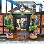 The Boathouse Inn & Riverside Rooms