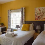 Grosvenor Place Guest House