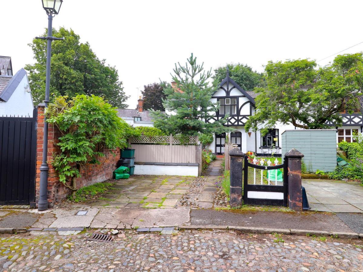 Holiday home 2 Ashby Place Chester